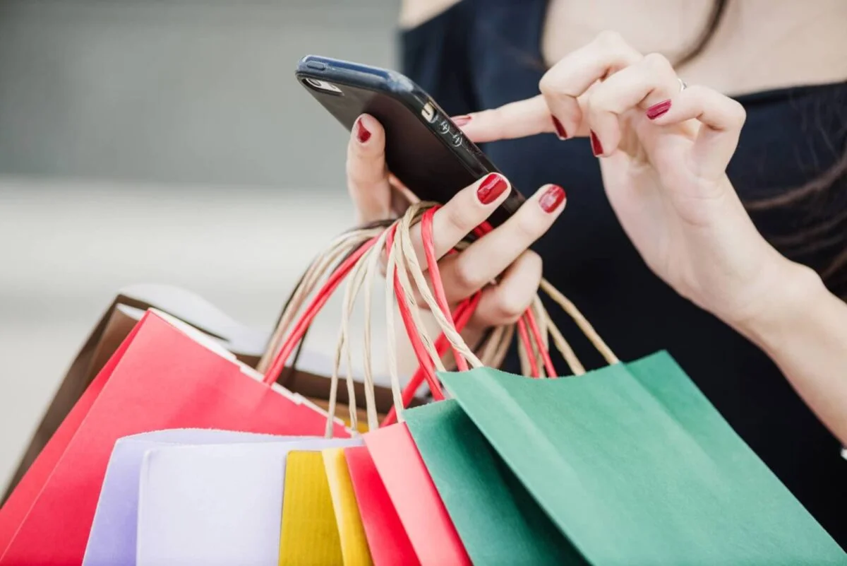 woman shopping online scaled