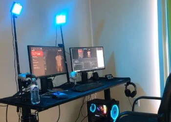Seven Warrior Gaming Desk