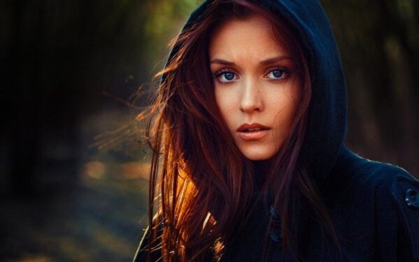 7 Beauty Marks: Embracing Freckles, Moles, and Birthmarks 3 Dark Hair And Blue Eyes