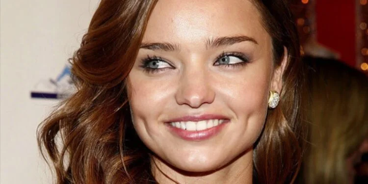 7 Beauty Marks: Embracing Freckles, Moles, and Birthmarks 1 seven beauties