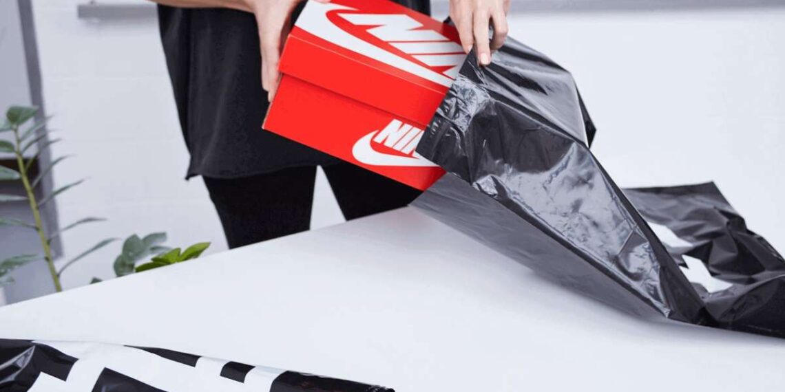 Different Types of Mailing Bags or Mailers to Consider 4 Poly Mailers