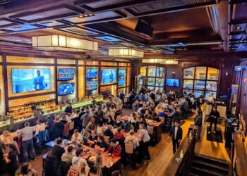 Discovering Craft Beer Delights: A Guide to Old Town Pour House 4 Old Town Pour House