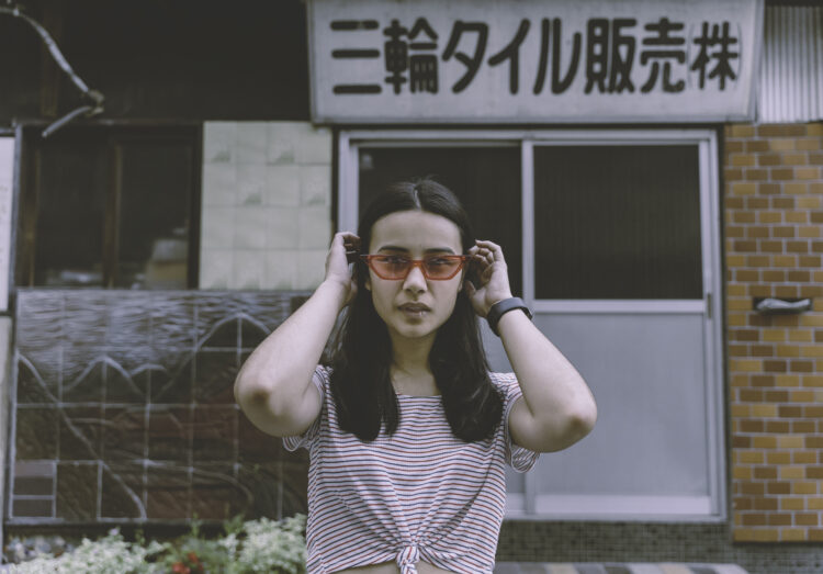 How to Manage Eye Allergies 2 Protect Your Eyes with Sunglasses
