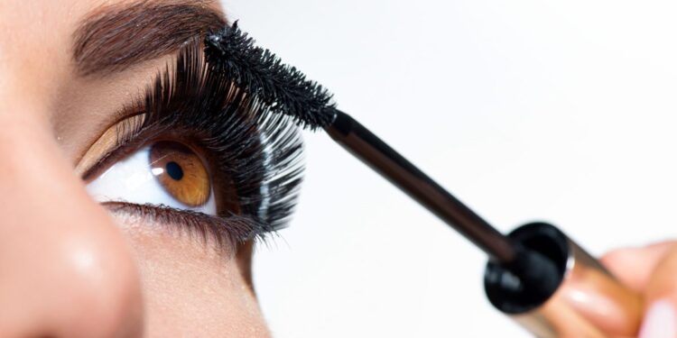 5 Essential Makeup Products You Need in Your Collection 2 Mascara