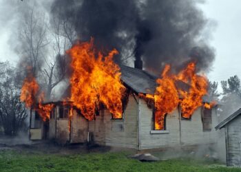 How Does a Gas Line Explosion Happen at Home? 2 Gas Line Explosion